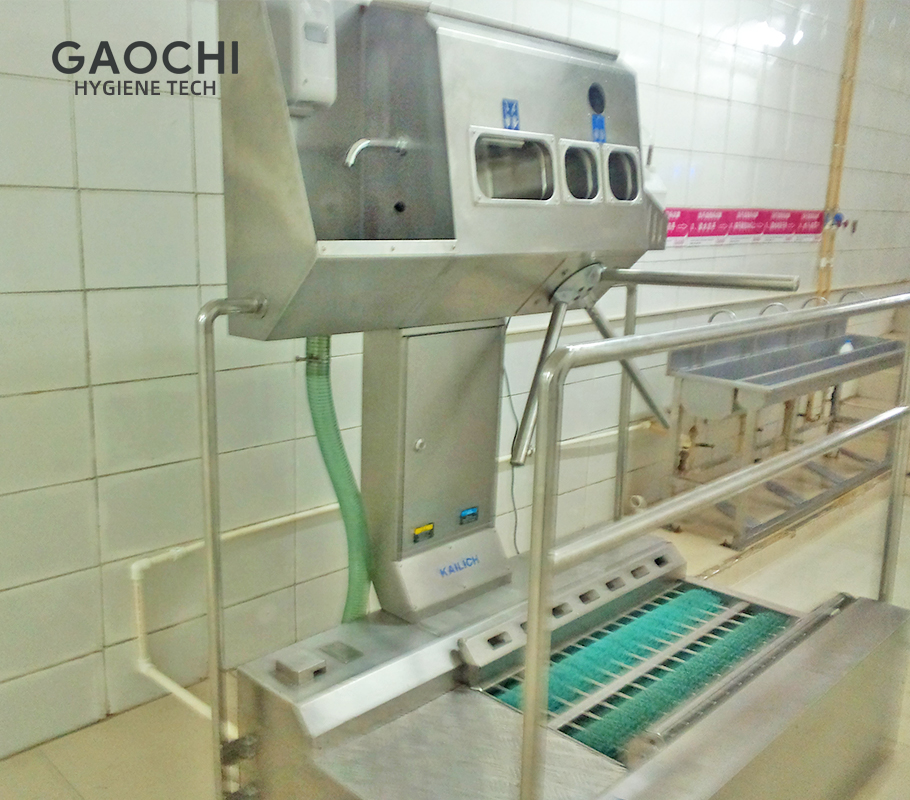 2013年宝迪食品：人员卫生管控一体机人员洗消设备安装案例